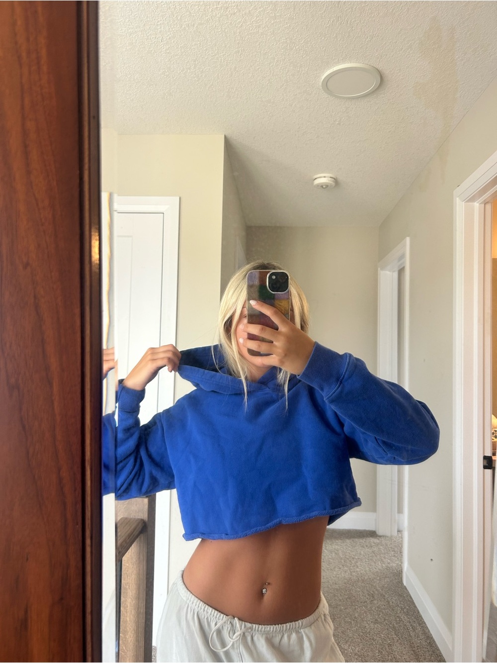 Aritzia Cropped Royal Blue Hoodie - Casual Pullover